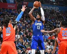 包含赛后俄克拉荷马雷霆完成体检：NBA季后赛节点到来，媒体盛赞，控场能力受关注的词条