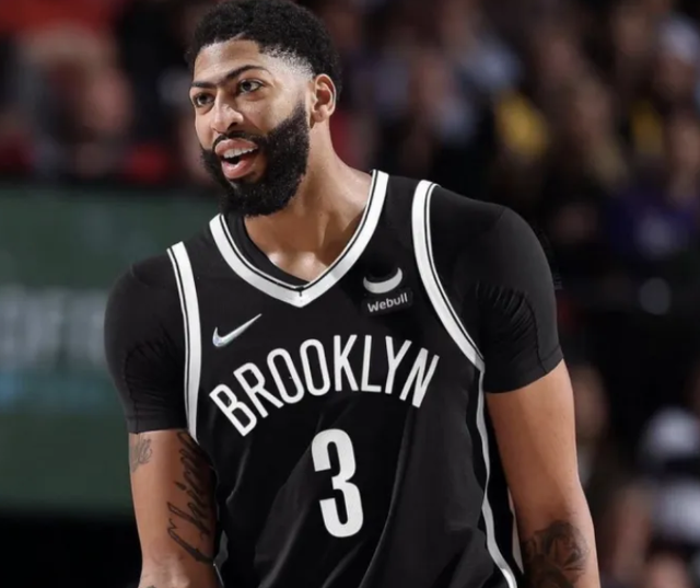 体育平台-巴塞罗那欧冠半决赛被翻盘